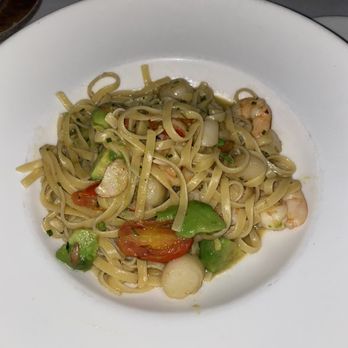 Caffé Milano - Linguine de Luna- looks good its NOT!!! - Italian Near Me - Naples, Florida Caffé Milano - Linguine de Luna- looks good its NOT!!! - Italian Near Me - Naples, Florida