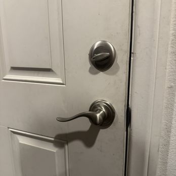 OE Lock & Safe - Keys & Locksmiths Near Me - Reseda, California OE Lock & Safe - Keys & Locksmiths Near Me - Reseda, California