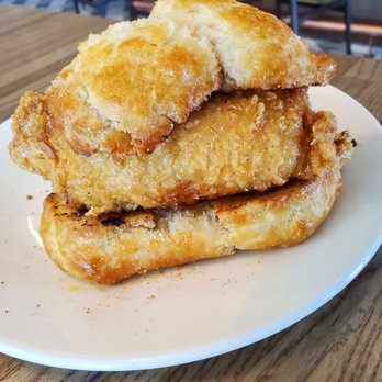 The Copperfield - Maple Chicken Biscuit - DELISH - Diners Near Me - Mendota Heights, Minnesota The Copperfield - Maple Chicken Biscuit - DELISH - Diners Near Me - Mendota Heights, Minnesota