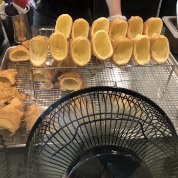 Somisomi - Fresh hot fish cups on the cooling rack - Ice Cream & Frozen Yogurt Near Me - Pleasanton, California Somisomi - Fresh hot fish cups on the cooling rack - Ice Cream & Frozen Yogurt Near Me - Pleasanton, California