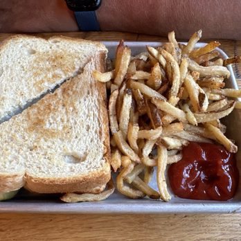 FourScore Beer Co. - The Figgy and fries - Breweries Near Me - Gettysburg, Pennsylvania