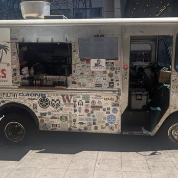 Dos Jefes - Truck parked on Bishop St - Tacos Near Me