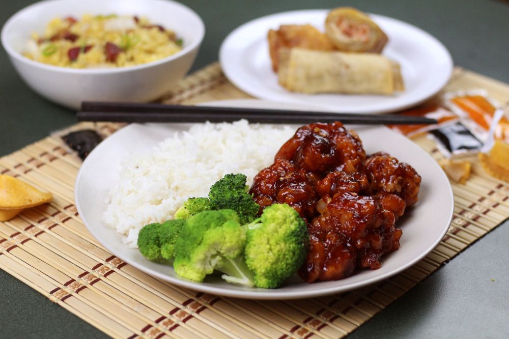 BEST FOOD IN TOWN Updated July 2024 20 Photos & 26 Reviews 226 N