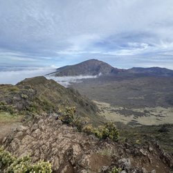 Halemau’u Trailhead - Views of Haleakala