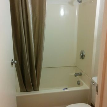 Motel 6 - bathroom - Hotels Near Me - Vallejo, California