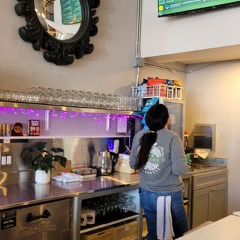 Flora & Ferment - a woman in a restaurant - Cideries Near Me - Albany, California Flora & Ferment - a woman in a restaurant - Cideries Near Me - Albany, California