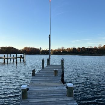 Rams Head Dockside - Dock - Beer Bar Near Me - Glen Burnie, Maryland