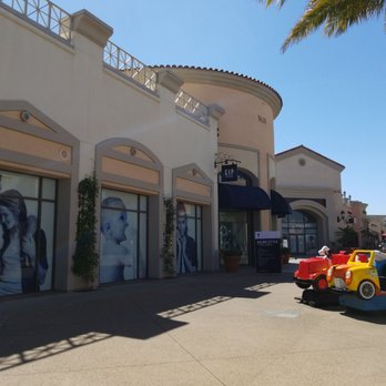 Carlsbad Premium Outlets - View of the shops and Gap. - Shopping Centers Near Me - Carlsbad, California Carlsbad Premium Outlets - View of the shops and Gap. - Shopping Centers Near Me - Carlsbad, California