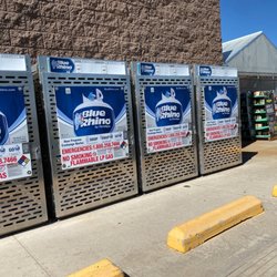 Lowe's Home Improvement - No guy!