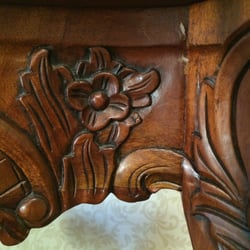 Cranleigh - A detail from the antique vanity