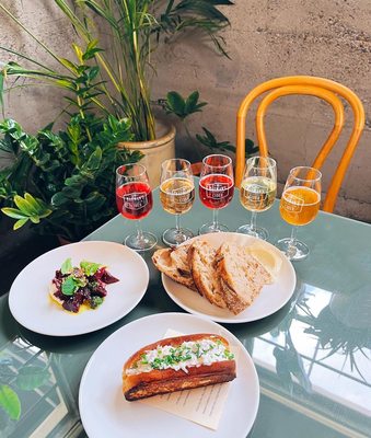 Bauman's on Oak by null