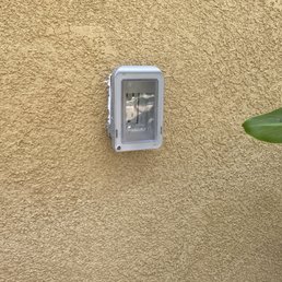 Outdoor outlet