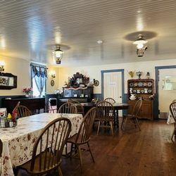 Columbia House Restaurant