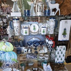 Postal Plus - Christmas decor and gifts