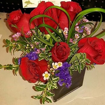 Postoak Florist - Not my idea of a deluxe version of Teleflora's Sweet Thoughts Bouquet with Red Roses, TEV13-7B. - Florists Near Me - College Station, Texas Postoak Florist - Not my idea of a deluxe version of Teleflora's Sweet Thoughts Bouquet with Red Roses, TEV13-7B. - Florists Near Me - College Station, Texas