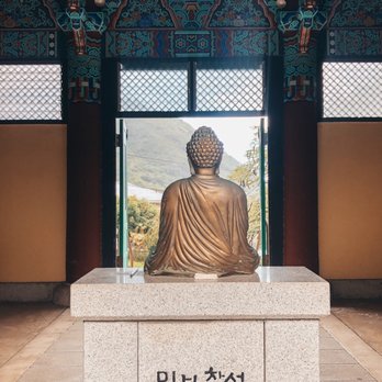Mu-Ryang-Sa Buddhist Temple - You'll see this statue the moment you enter the place. - Buddhist Temples Near Me - Honolulu, Hawaii Mu-Ryang-Sa Buddhist Temple - You'll see this statue the moment you enter the place. - Buddhist Temples Near Me - Honolulu, Hawaii