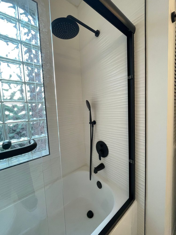 Slide of Fast Contractor