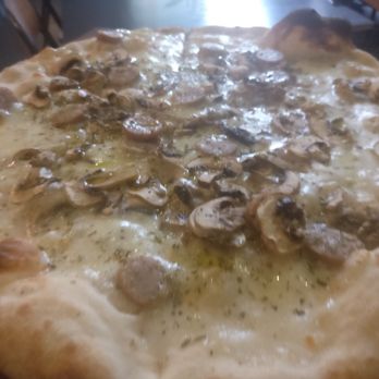 Redforno Pizzeria - Italian Near Me - Redfern, NSW