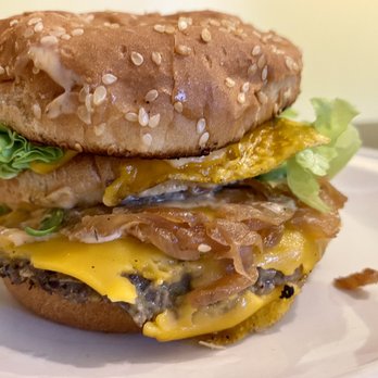 Basil & Bunny - Bunny Mak Burger - Comfort Food Near Me - Bristol, Rhode Island