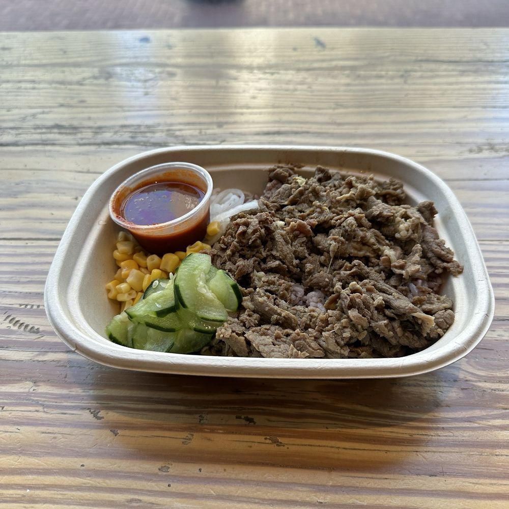 Beef Bulgogi Bowl with Gochujang Sauce Beef Bulgogi Bowl with Gochujang Sauce