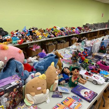 Shiloh’s Picks - Beanie Babies, board games, Legos, Littlest Pet Shop, CDs, Misc. - Video Game Stores Near Me - Medford, Oregon Shiloh’s Picks - Beanie Babies, board games, Legos, Littlest Pet Shop, CDs, Misc. - Video Game Stores Near Me - Medford, Oregon