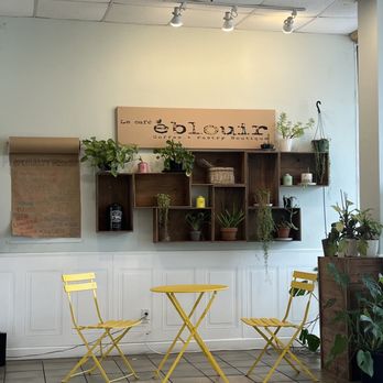 Le Cafe Eblouir - Cute seating area and specialty menu - Cafes Near Me - Gretna, Louisiana Le Cafe Eblouir - Cute seating area and specialty menu - Cafes Near Me - Gretna, Louisiana