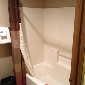 Pacific Inn Motel - Very clean shower! No sketchy black fuzz anywhere... - Hotels Near Me - Forks, Washington Pacific Inn Motel - Very clean shower! No sketchy black fuzz anywhere... - Hotels Near Me - Forks, Washington