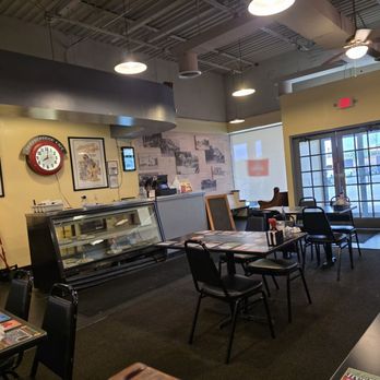 Waldo Cafe - Seating chairs and booths - Breakfast & Brunch Near Me - Kansas City, Missouri