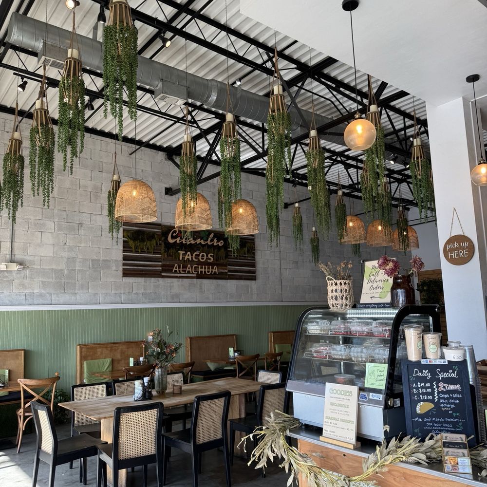 Beautiful modern but yet some rustic boho design. Loved all the real plant life! Spacious and welcoming!! Beautiful modern but yet some rustic boho design. Loved all the real plant life! Spacious and welcoming!!