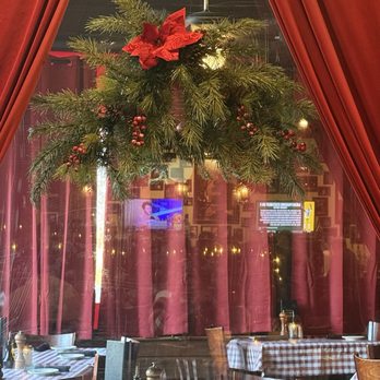 Kenny's Italian Kitchen - More Christmas Decor - Italian Near Me - Dallas, Texas