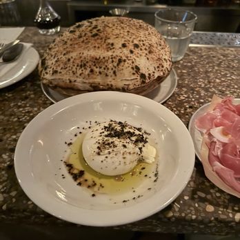 Bar Tottis - Burrata - Italian Near Me