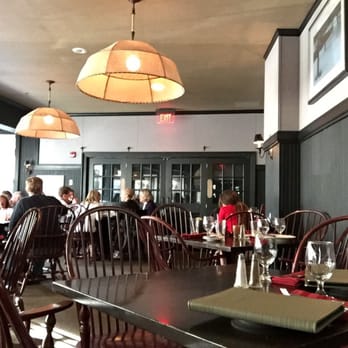 Colgate Inn - Main dining room - Bed & Breakfast Near Me - Hamilton, New York