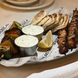 Souvlaki GR Midtown - Vegetable and chicken skewers