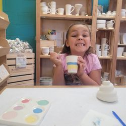 Mud Hut 2 Go - Grate experience for everyone, very kind shop owner. love, it's in town! great prices, unique pottery. totally worth it! recommend to all.