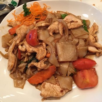 Thai at Laurel - Chicken Drunken Noodles - Thai Near Me - Laurel, Maryland