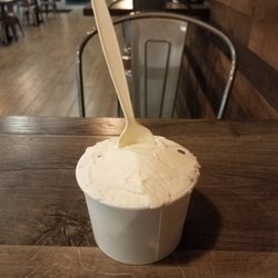 Buzzed Bull Creamery - Maineville - Ice cream with Graham crackers, chocolate chips and Fireball!