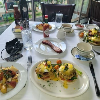 Wolfgang's Steakhouse - Eggs Benedict Classic, Crabcake Benedict and side order Bacon. - Steakhouses Near Me - Honolulu, Hawaii Wolfgang's Steakhouse - Eggs Benedict Classic, Crabcake Benedict and side order Bacon. - Steakhouses Near Me - Honolulu, Hawaii