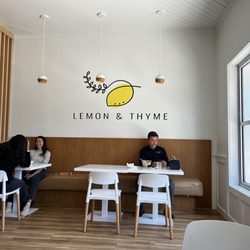 Lemon & Thyme - Inside