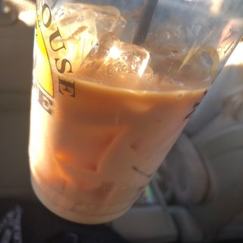 Muffin House Cafe - Coffee & Tea Near Me - Medway, Massachusetts