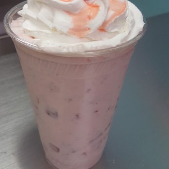Gema Raspados & Delights - Fresas con crema - Shaved Ice Near Me - Tucson, Arizona Gema Raspados & Delights - Fresas con crema - Shaved Ice Near Me - Tucson, Arizona
