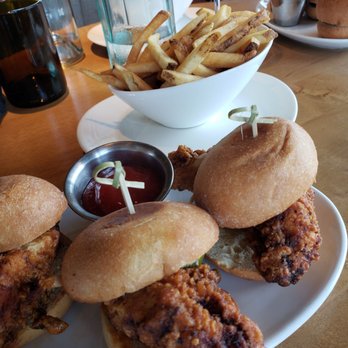 Craft & Vine - Chicken slider, spicy and amazing - Gastropubs Near Me - Roanoke, Texas
