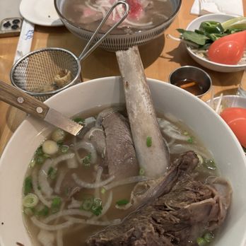Cha Pa's Noodles And Grill - Cha Pa's pho (Meat Lover) - Vietnamese Near Me - New York, New York