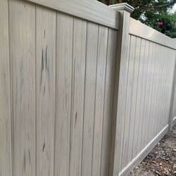 Amendola's Fence - I preferred the woodgrain look over the standard white.
