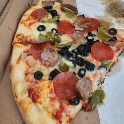 Supreme pie with olives no mushrooms