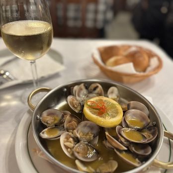 Bessa - Restaurants Near Me - Lisbon, 11