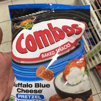 7-Eleven - a hand holding a bag of cornbos baked snacks - Convenience Stores Near Me - Brooklyn, New York 7-Eleven - a hand holding a bag of cornbos baked snacks - Convenience Stores Near Me - Brooklyn, New York