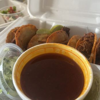 Vamos Con Gloria - Mexican Near Me - Albuquerque, New Mexico