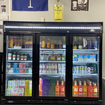 Bourbon & Bubbles - a display of drinks and beverages - Beer, Wine & Spirits Near Me - Clinton, South Carolina