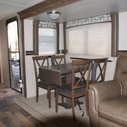 Trailers & Hitches