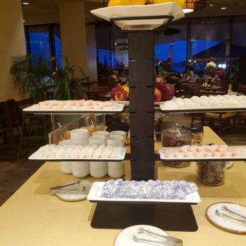 Kai Market - mochi - Breakfast & Brunch Near Me - Honolulu, Hawaii